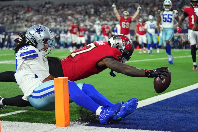Irving, rookie QB Daniels help Bucs beat sloppy Cowboys